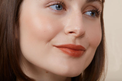 Kissen Lush Lipstick Crayon | Monikablunderbeauty.com