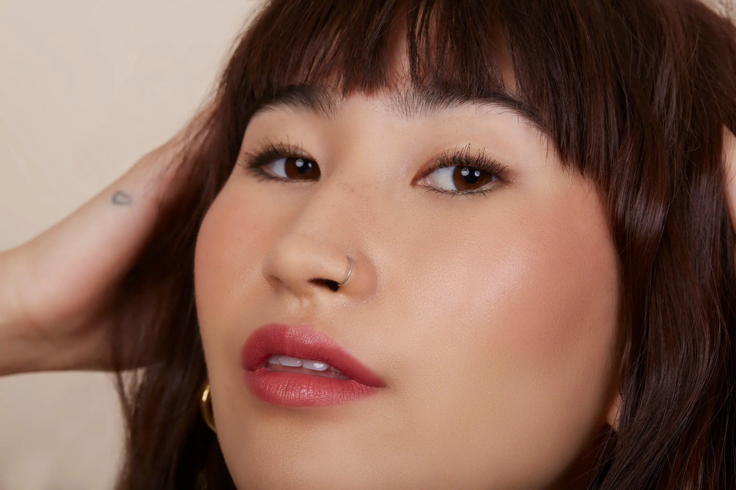 Kissen Lush Lipstick Crayon | Monikablunderbeauty.com