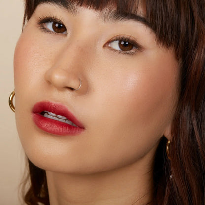 Kissen Lush Lipstick Crayon | Monikablunderbeauty.com