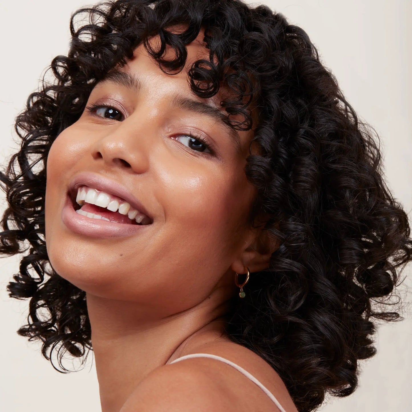 Kissen Lush Lipstick Crayon | Monikablunderbeauty.com