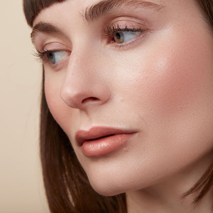 Kissen Lush Lipstick Crayon | Monikablunderbeauty.com