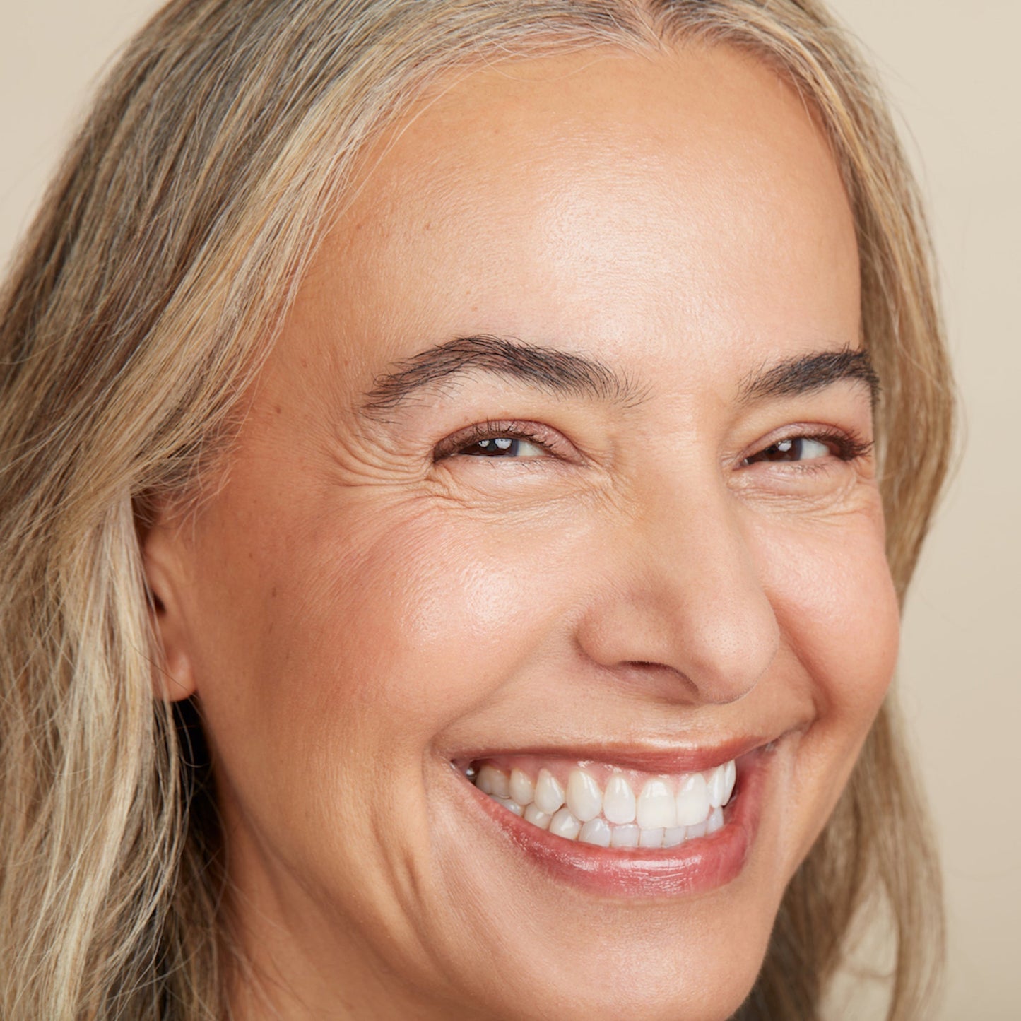 Architect Eyes Buildable Mascara | Monikablunderbeauty.com