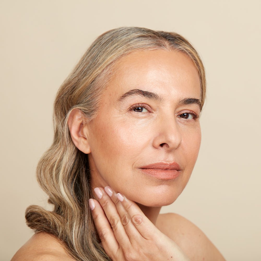 Hot Line Lip Liner | Monikablunderbeauty.com