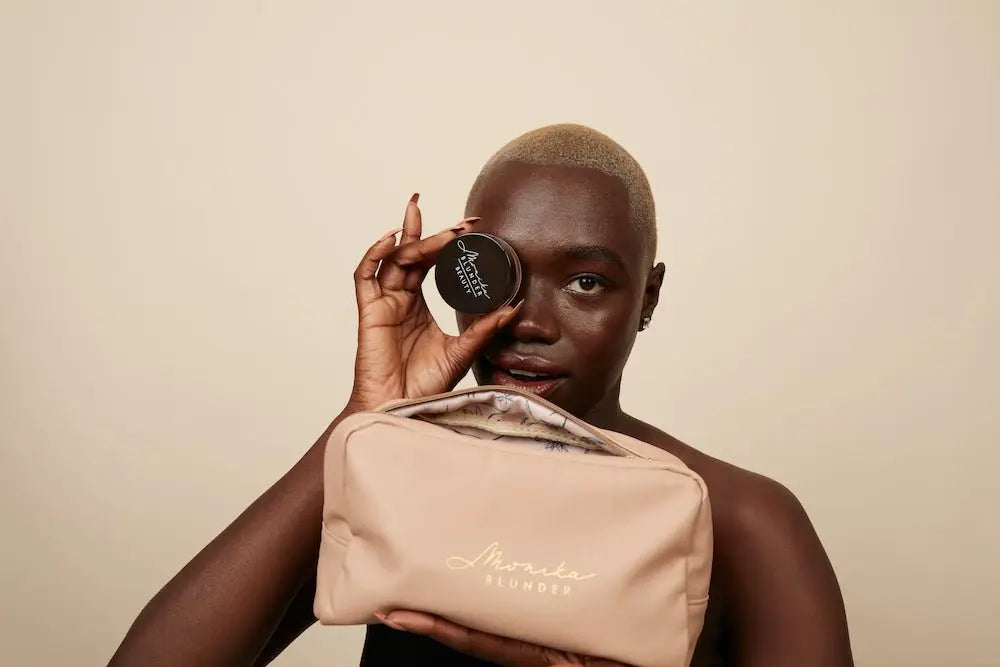 Cosmetic Clutch | Monikablunderbeauty.com